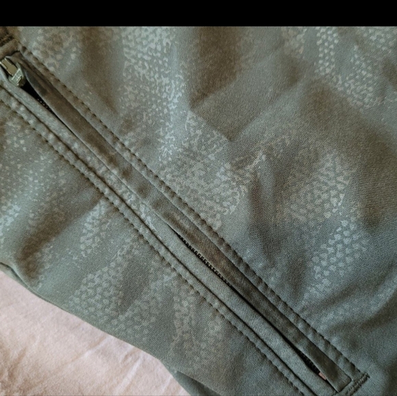 Orvis Sport Tennis Skirt Camo embossed design womens size small - Picture 7 of 10